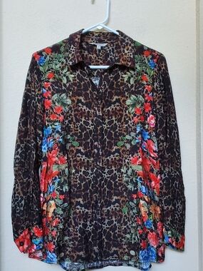 John Mark Floral Leopard Print Button-Up Blouse. Size Small